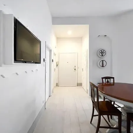 Apartment Bau!house